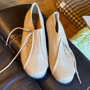 Valley lane loafers NWOT